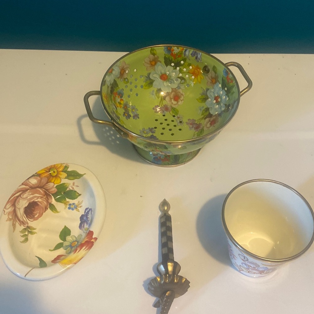 MacKenzies -Childs Collectables